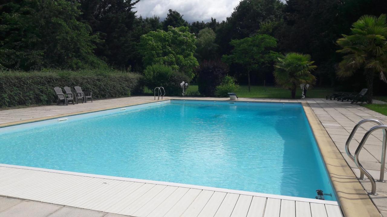 Chez Sally Et Mario Arnage Esterno foto